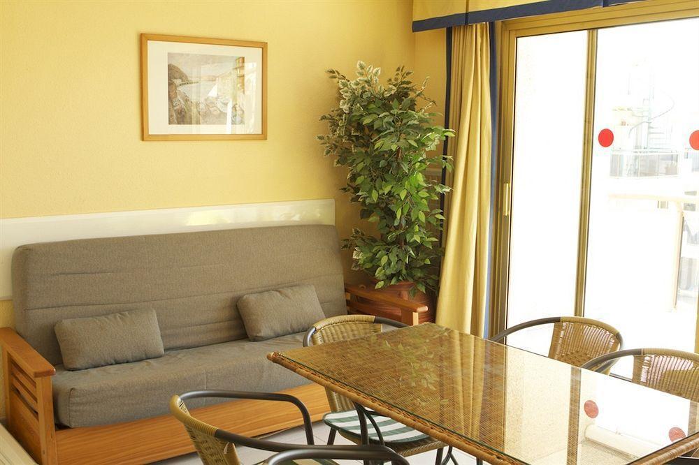 Somni Cambrils Apartment ภายนอก รูปภาพ