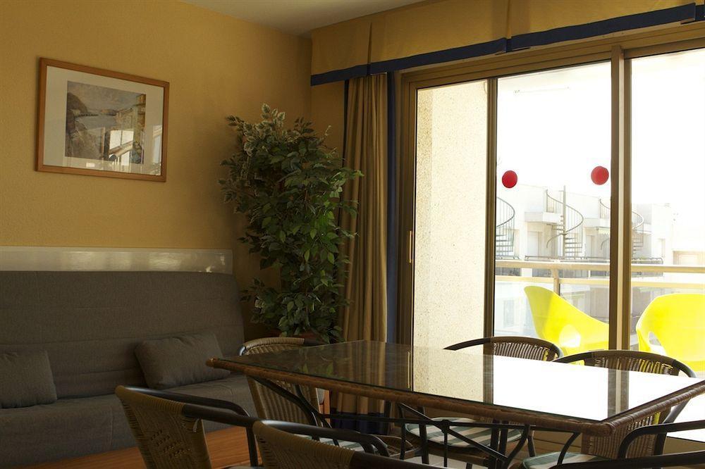 Somni Cambrils Apartment ภายนอก รูปภาพ